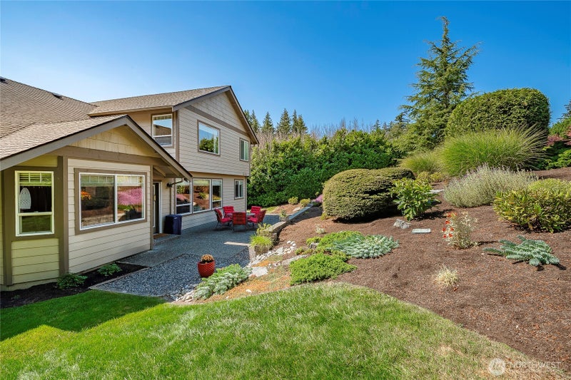2207 Teal Court