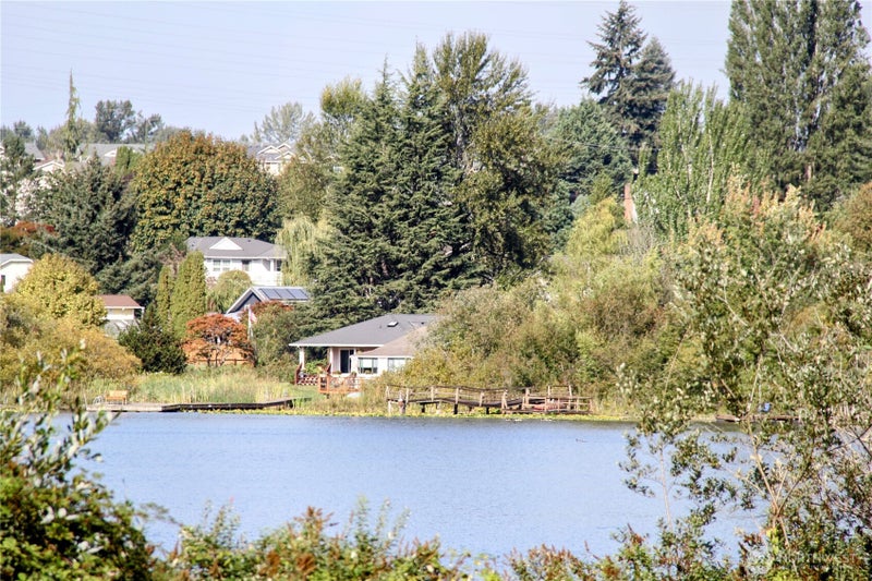 1327 Ave A