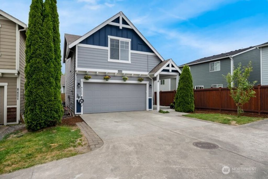 Photo of 8425 61st Place NE, Marysville, WA 98270 (MLS # 2371027)