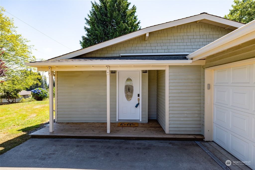 Photo of 6704 85th Avenue SE, Snohomish, WA 98290 (MLS # 2271530)