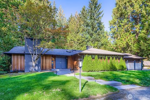 Photo of 12862 NE 10th Place, Bellevue, WA 98005 (MLS # 2443114)