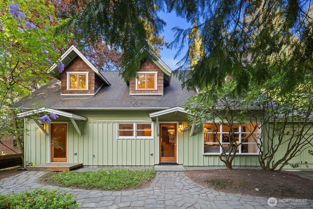 Photo of 12746 10th Avenue NE, Seattle, WA 98125 (MLS # 2519214)