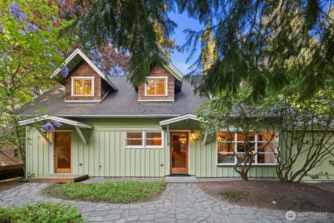 Photo of 12746 10th Avenue NE, Seattle, WA 98125 (MLS # 2519214)