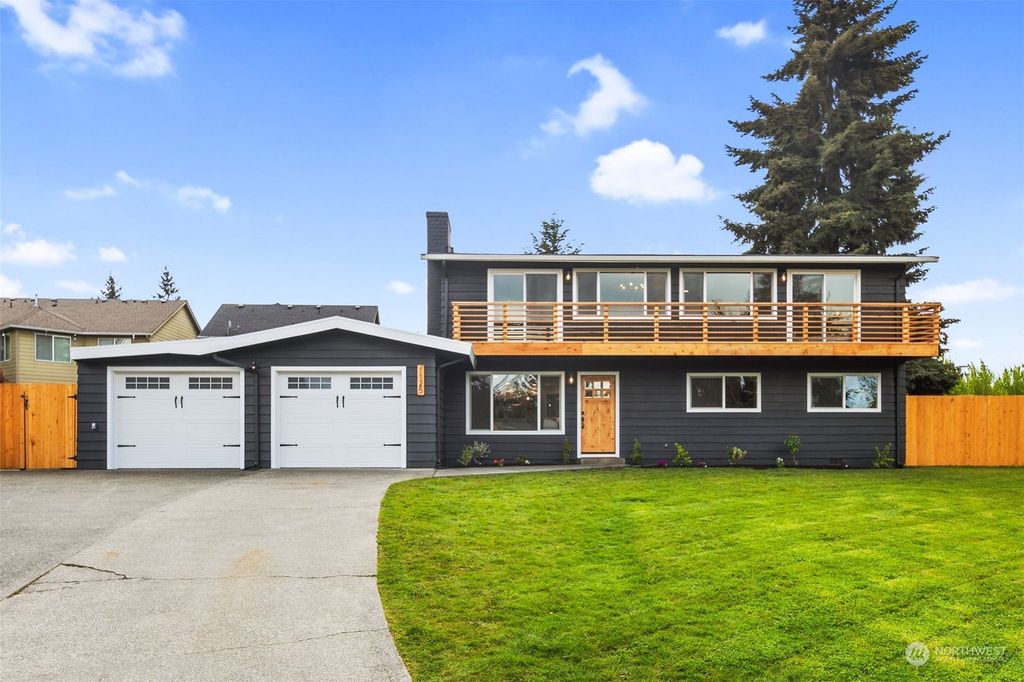 Photo of 1125 Logan Road, Lynnwood, WA 98036 (MLS # 2225241)