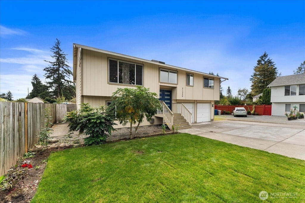 Photo of 21329 108th Avenue SE, Kent, WA 98031 (MLS # 2586827)