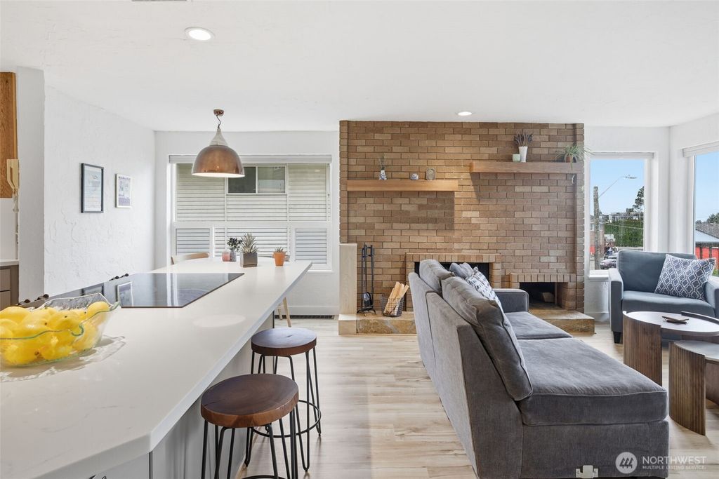 Photo of 5642 California Avenue SW #3, Seattle, WA 98136 (MLS # 2497135)