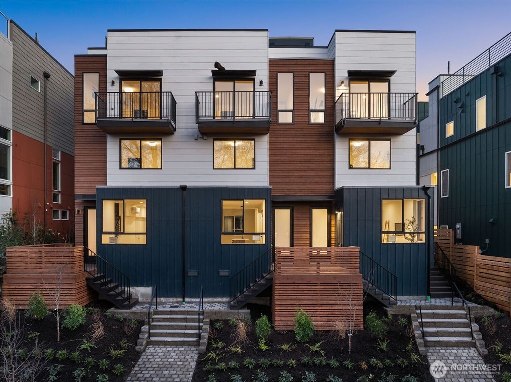 Photo of 916 A 15th Avenue, Seattle, WA 98122 (MLS # 2460619)