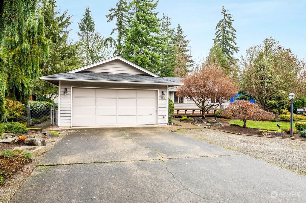 Photo of 10715 26th Drive SE, Everett, WA 98208 (MLS # 2318610)