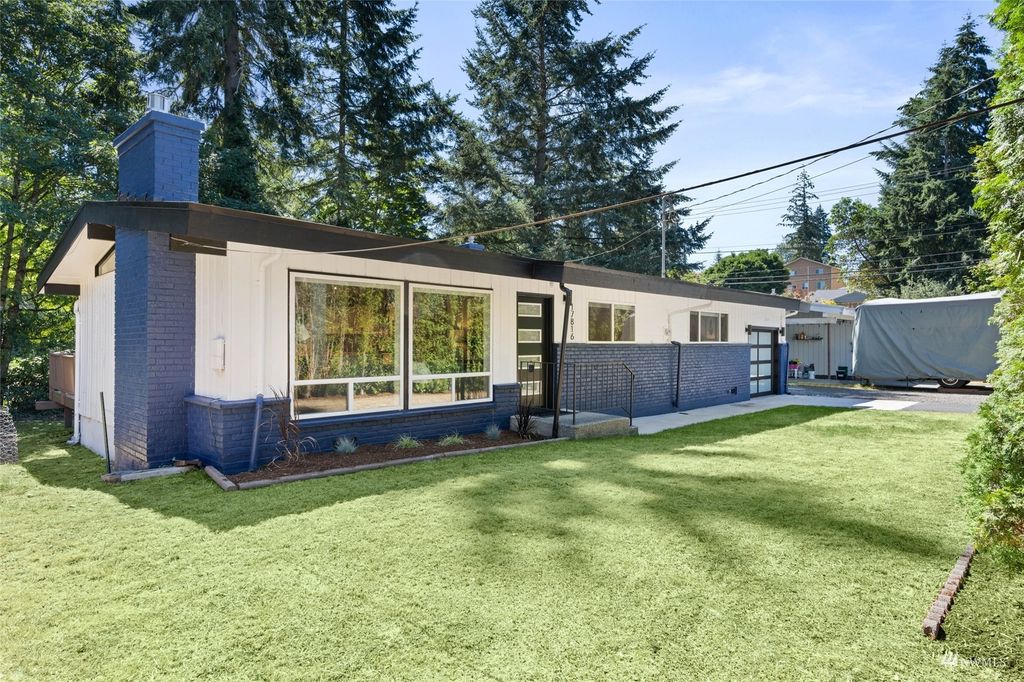 Photo of 17816 Ashworth Avenue N, Shoreline, WA 98133 (MLS # 1984418)