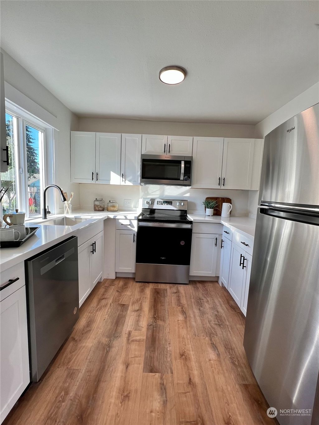 Photo of 1726 Maple Street, Everett, WA 98201 (MLS # 2162334)