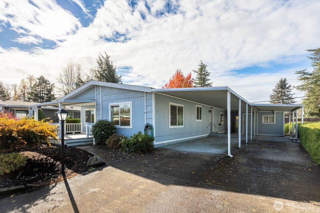 Photo of 836 S Harman Way #4, Orting, WA 98360 (MLS # 2451185)