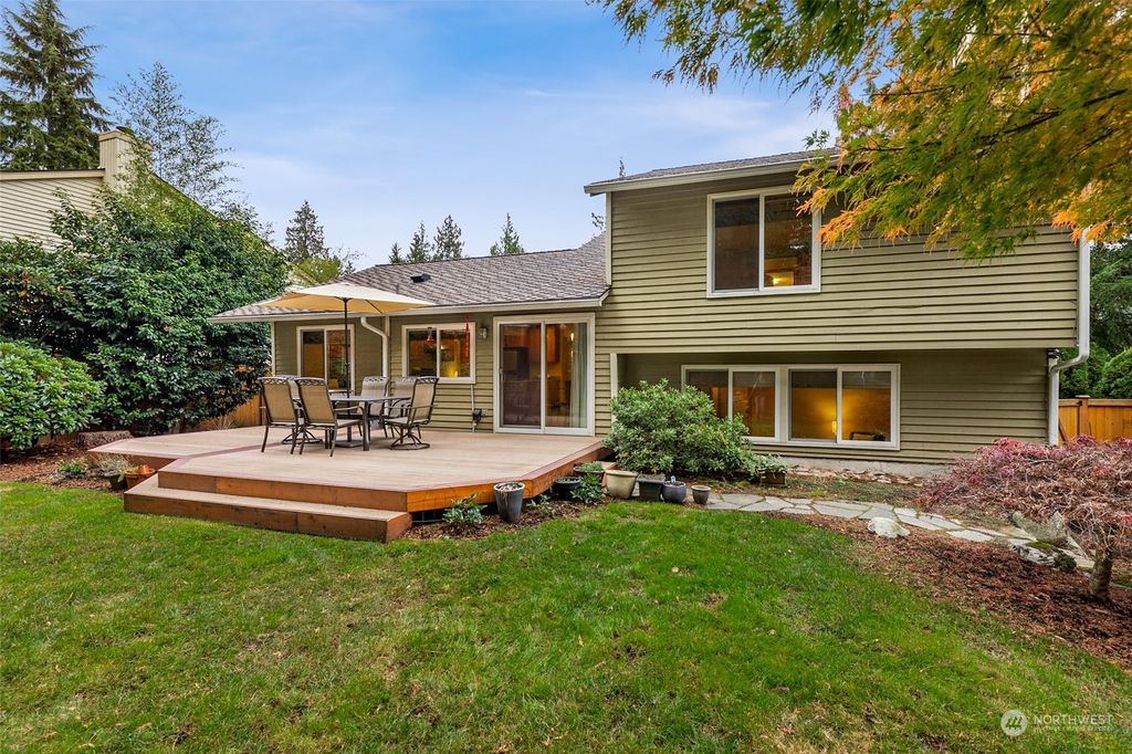 Photo of 13907 177th Place NE, Redmond, WA 98052 (MLS # 2015239)