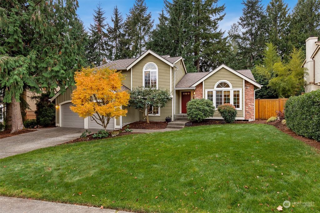 Photo of 13907 177th Place NE, Redmond, WA 98052 (MLS # 2015239)