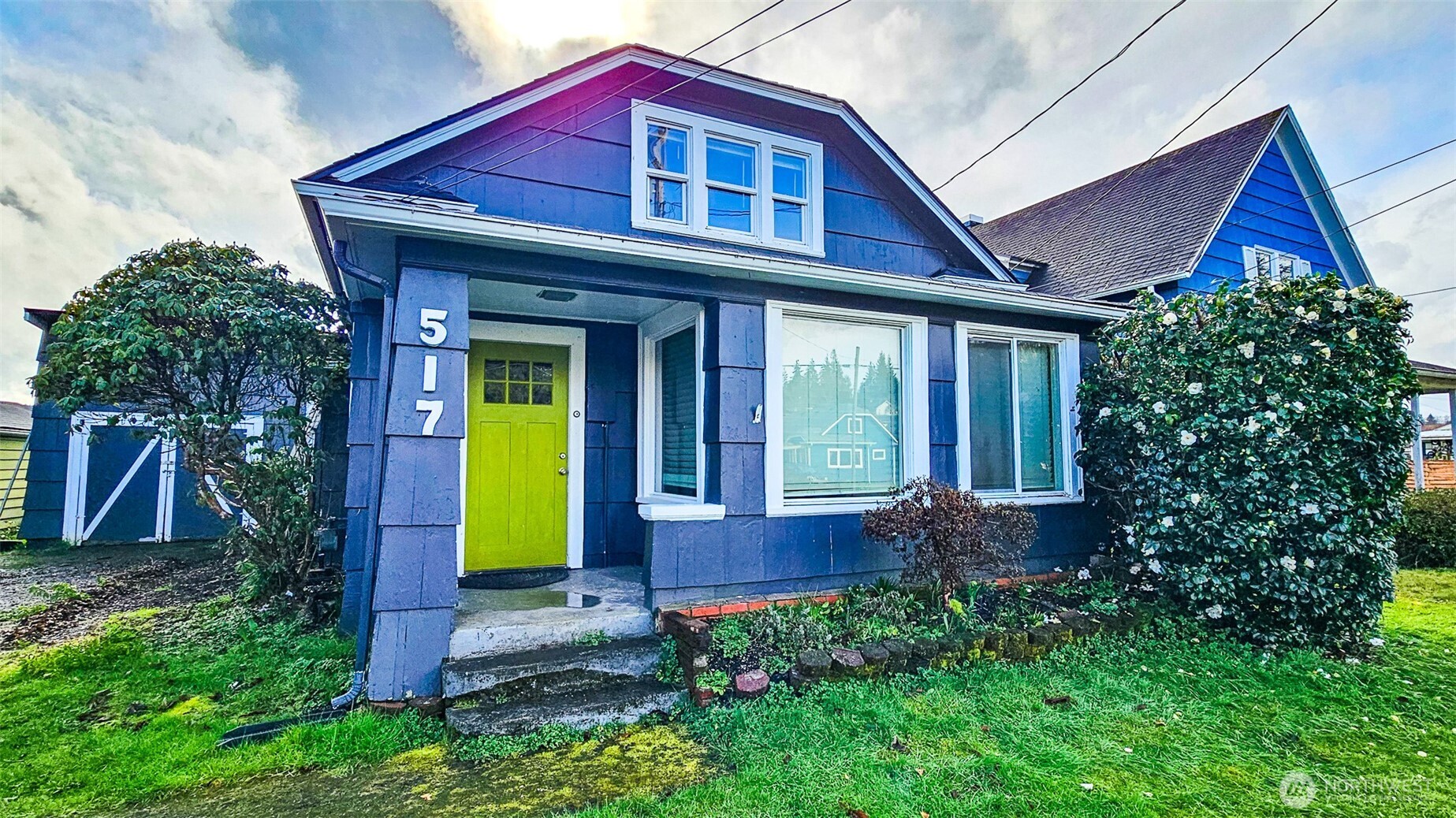 517 W Broadway Avenue