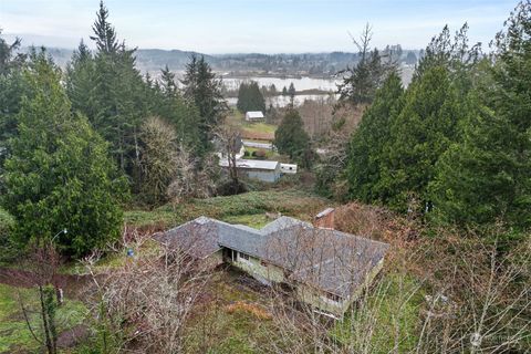 Photo of 15 Hammond Road, Raymond, WA 98577 (MLS # 2318451) Photo of 15 Hammond Road, Raymond, WA 98577 (MLS # 2318451)