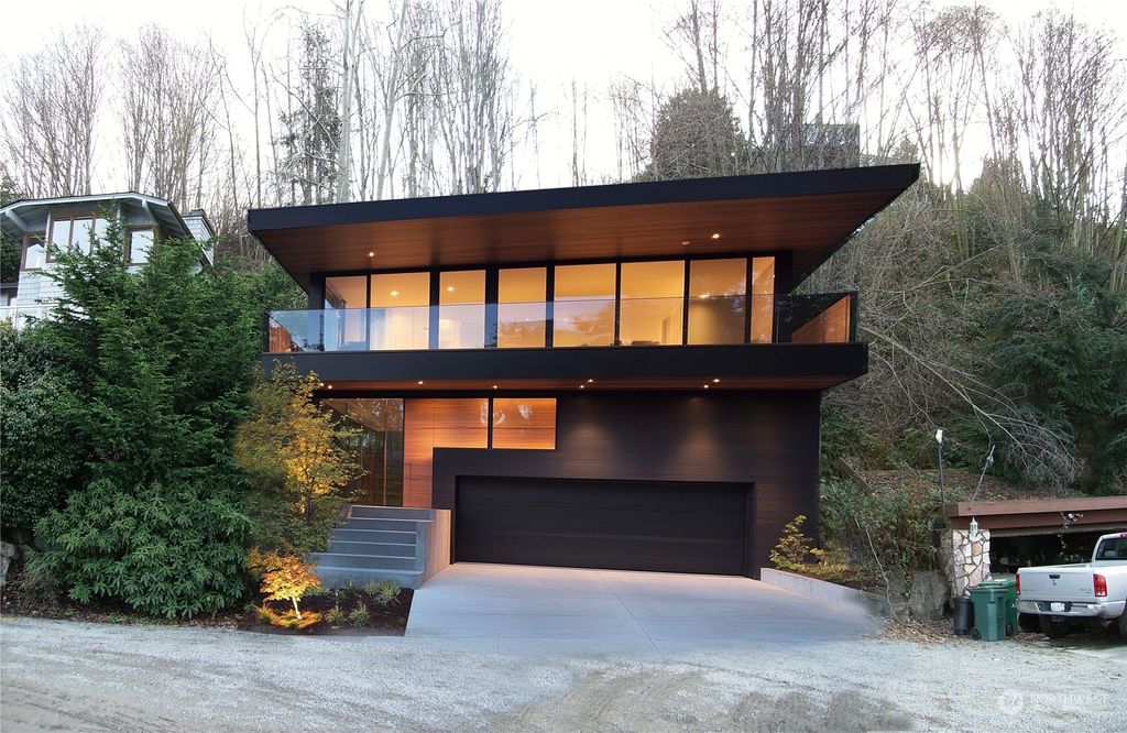 Photo of 3280 NW Esplanade, Seattle, WA 98117 (MLS # 2294769)