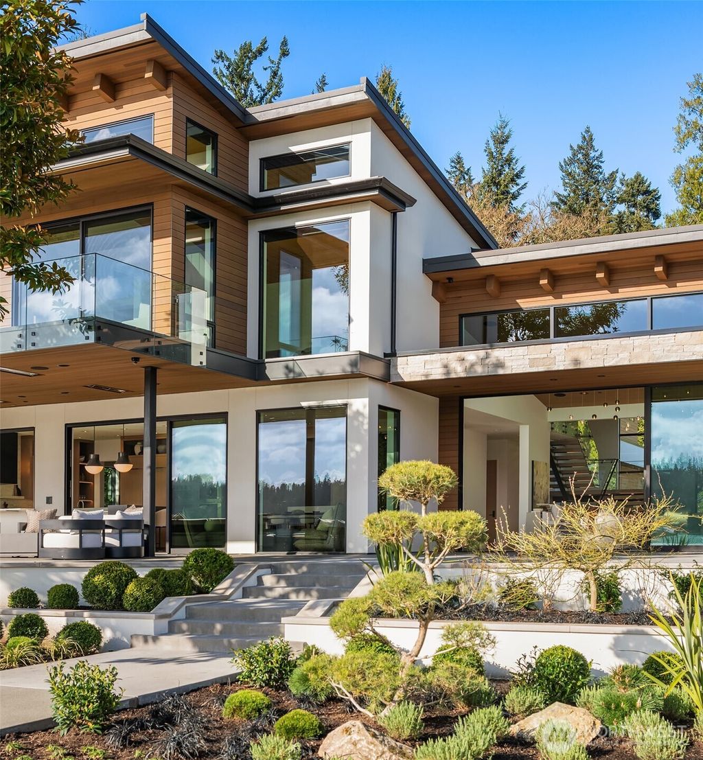 Photo of 5330 Butterworth Road, Mercer Island, WA 98040 (MLS # 2502833)