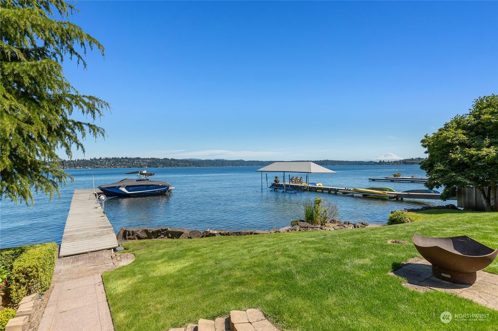 Photo of 1700 Lakeside Avenue S, Seattle, WA 98144 (MLS # 2269610)