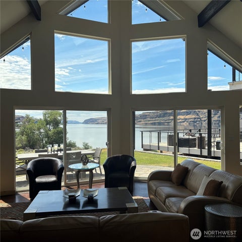 Photo of 25053 SW Wanapum Street, Quincy, WA 98848 (MLS # 2524120)