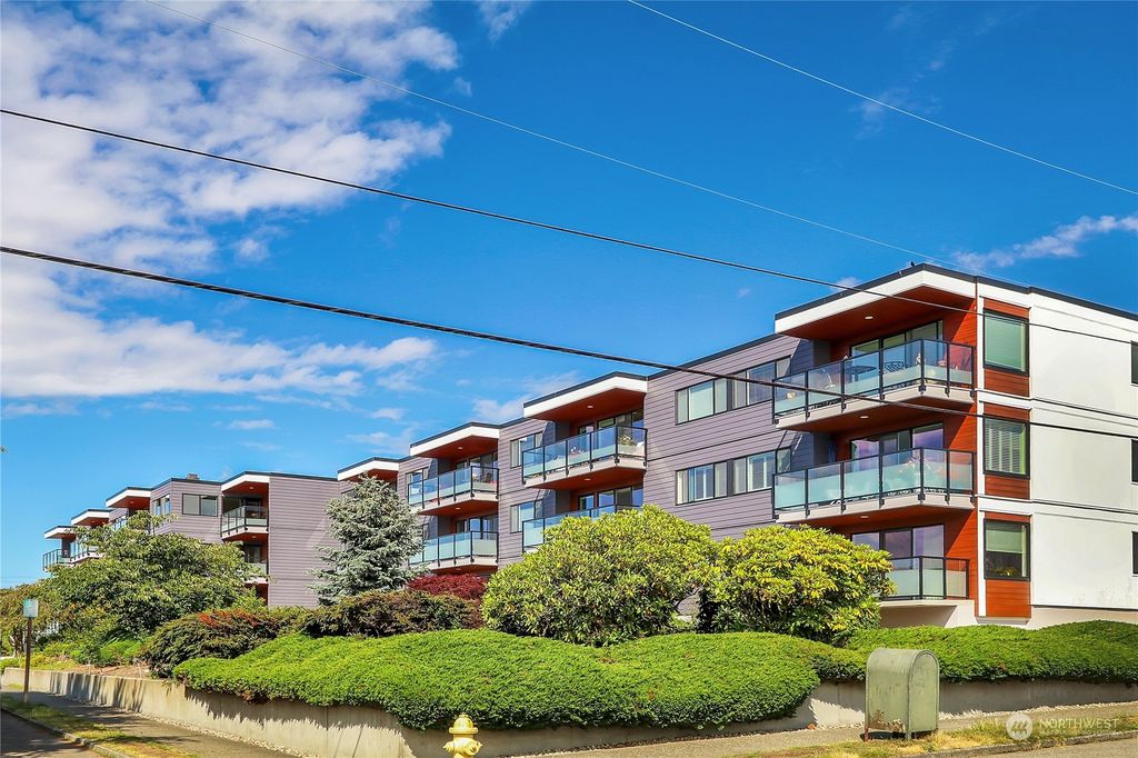Photo of 300 2nd Avenue N #2C, Edmonds, WA 98020 (MLS # 2264067)