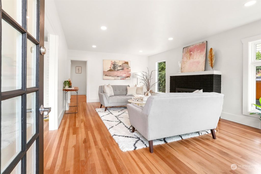 Photo of 4259 S Mead Street, Seattle, WA 98118 (MLS # 2290053)