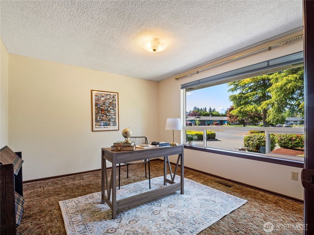 listing image 9365336689049682894