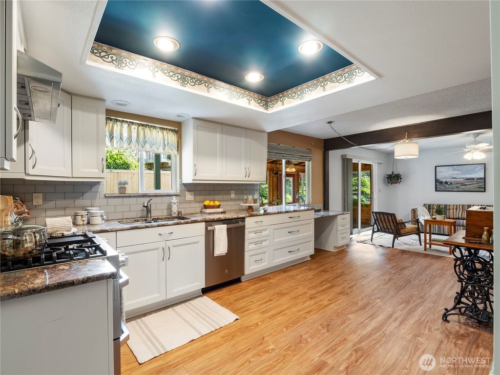 listing image 9369700827554882032