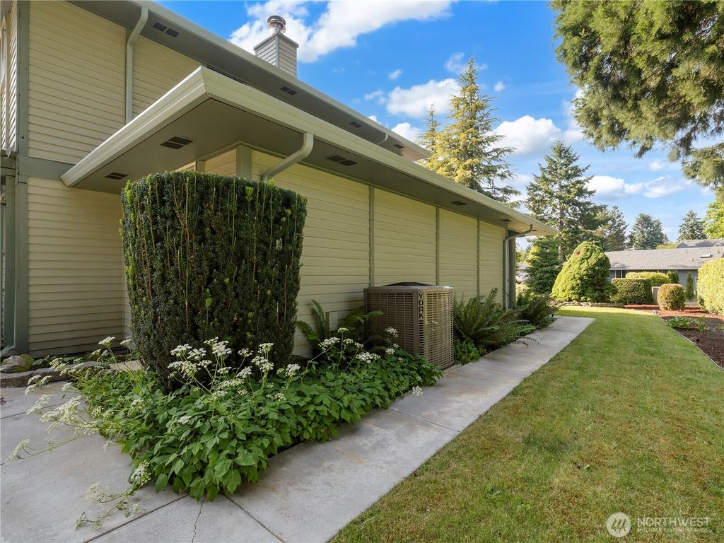 listing image 9365384061517833859