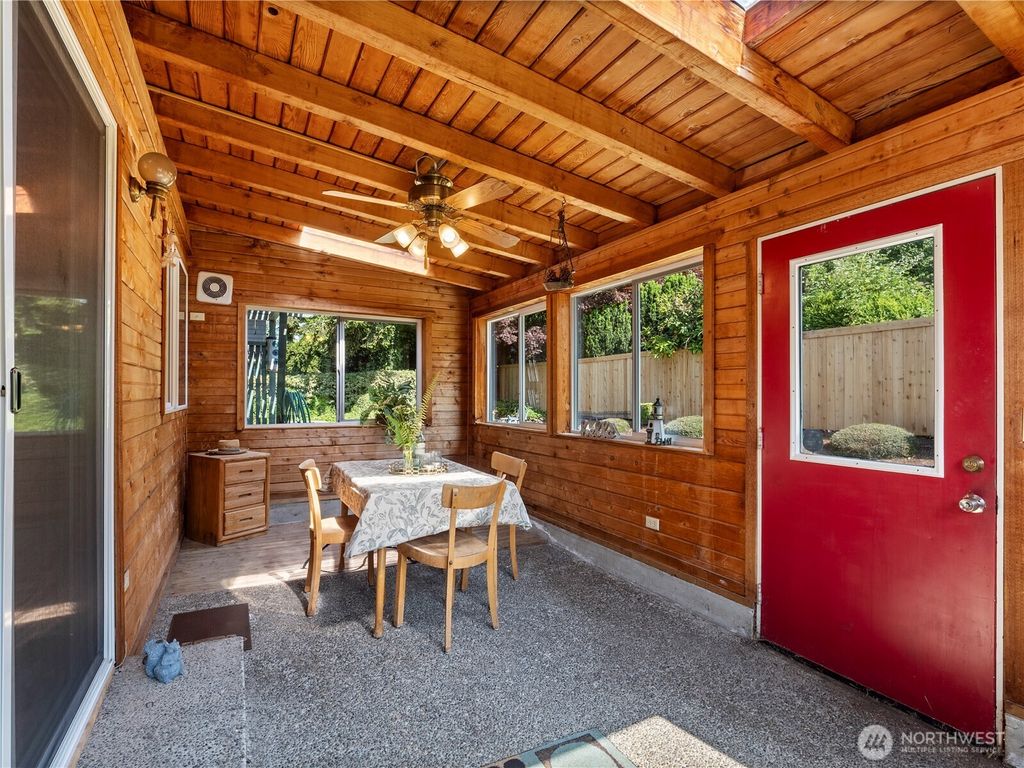 listing image 9360959565310671258