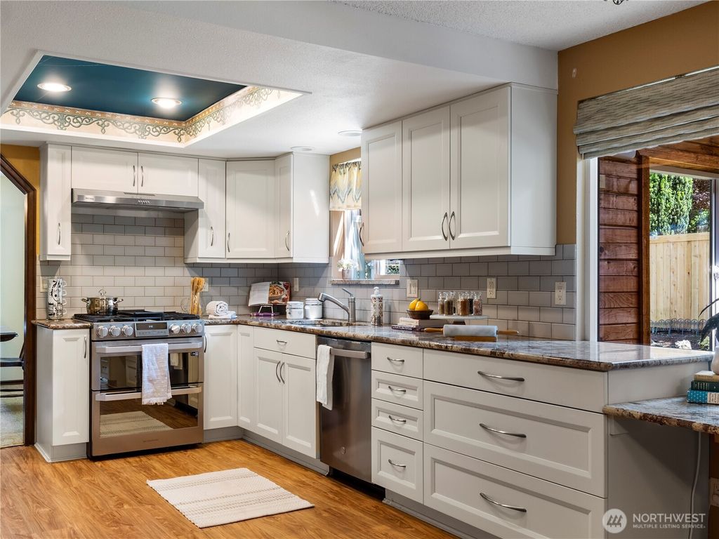 listing image 9364669895908958050