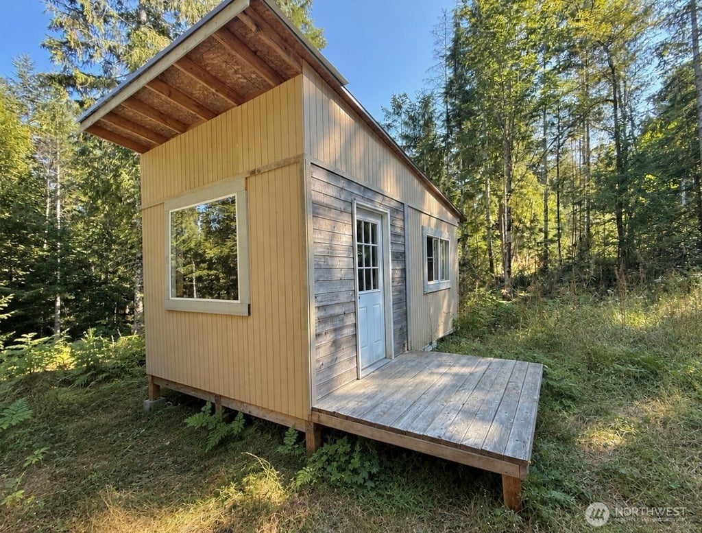 Photo of 181 N Rustic Ridge Drive, Lilliwaup, WA 98555 (MLS # 2575547)