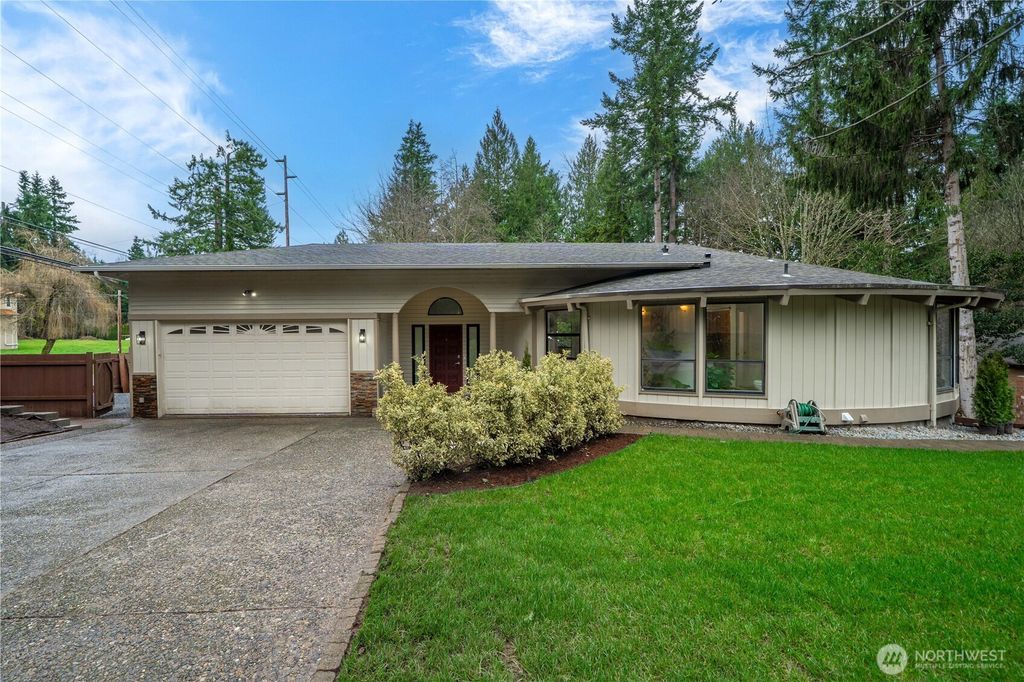 Photo of 20709 NE 79th Street, Redmond, WA 98053 (MLS # 2474927)