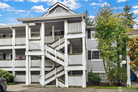 Photo of 23339 Cedar Way #A-204, Mountlake Terrace, WA 98043 (MLS # 2590893)
