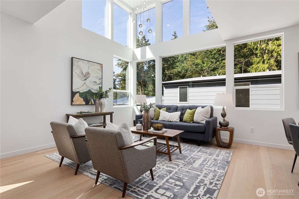 Photo of 12015 36th Avenue NE #B, Seattle, WA 98125 (MLS # 2373321)