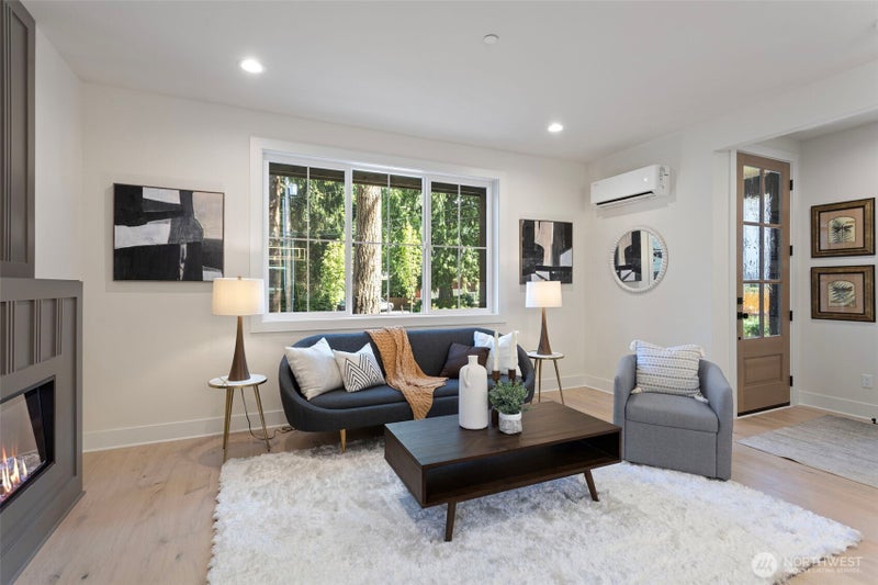 12831 NE 78th Place