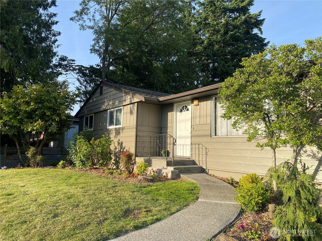 Photo of 10644 19th Avenue SW, Seattle, WA 98146 (MLS # 2374740)