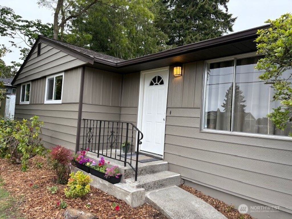 Photo of 10644 19th Avenue SW, Seattle, WA 98146 (MLS # 2374740)