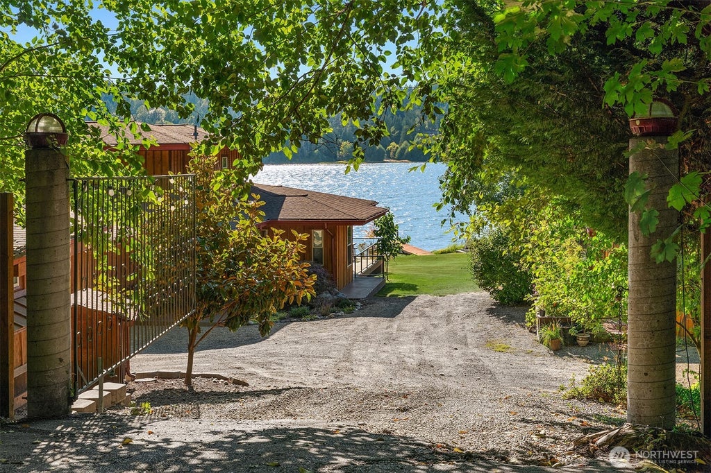 Photo of 2542 E State Route 302, Belfair, WA 98528 (MLS # 2572008)