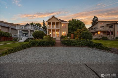 Photo of 2109 W Terrace Avenue, Chelan, WA 98816 (MLS # 2556098)