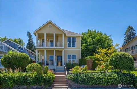 Photo of 2109 W Terrace Avenue, Chelan, WA 98816 (MLS # 2556098)