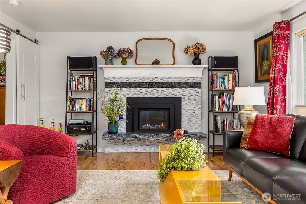 Photo of 26468 Kingsview Loop NE, Kingston, WA 98346 (MLS # 2460545)