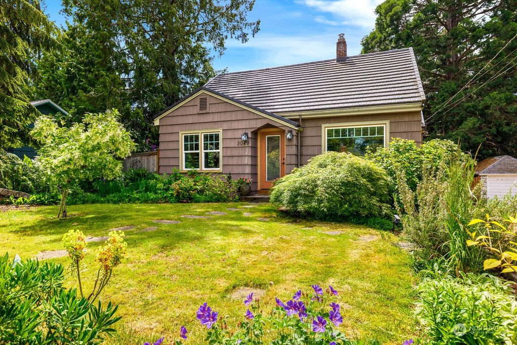 Photo of 3049 NE 90th Street, Seattle, WA 98115 (MLS # 2300419)