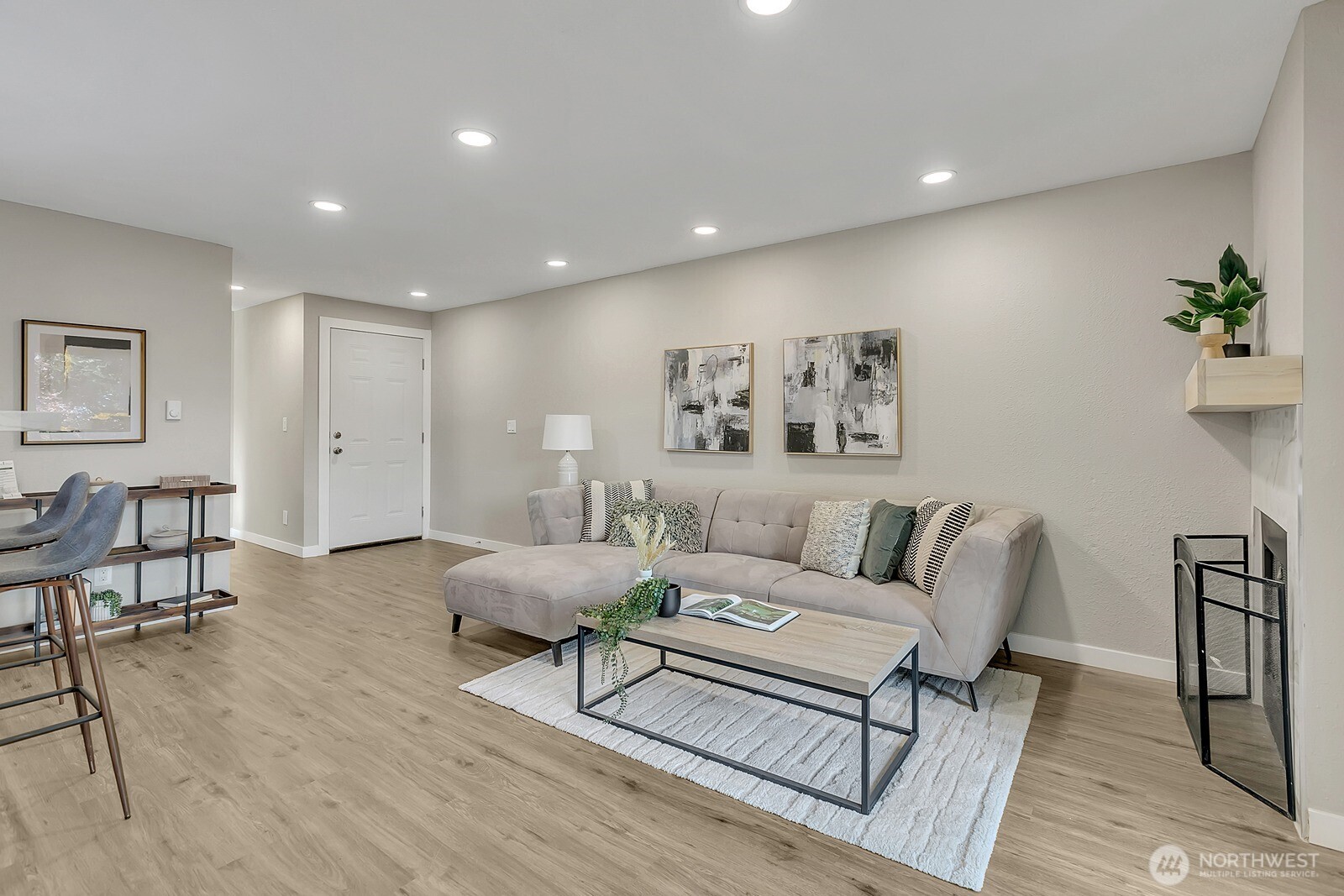 15210 Macadam Road S E-206