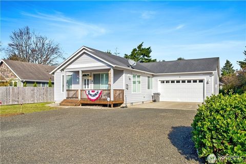 152 N Oar Loop NW Ocean Shores WA 98569