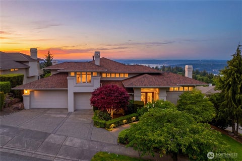 Photo of 17288 SE 57th Place, Bellevue, WA 98006 (MLS # 2577909)