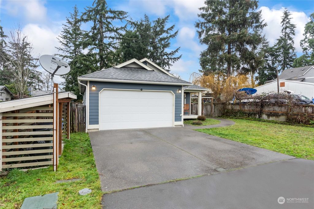Photo of 1600 Oak Street, Milton, WA 98354 (MLS # 2319790)