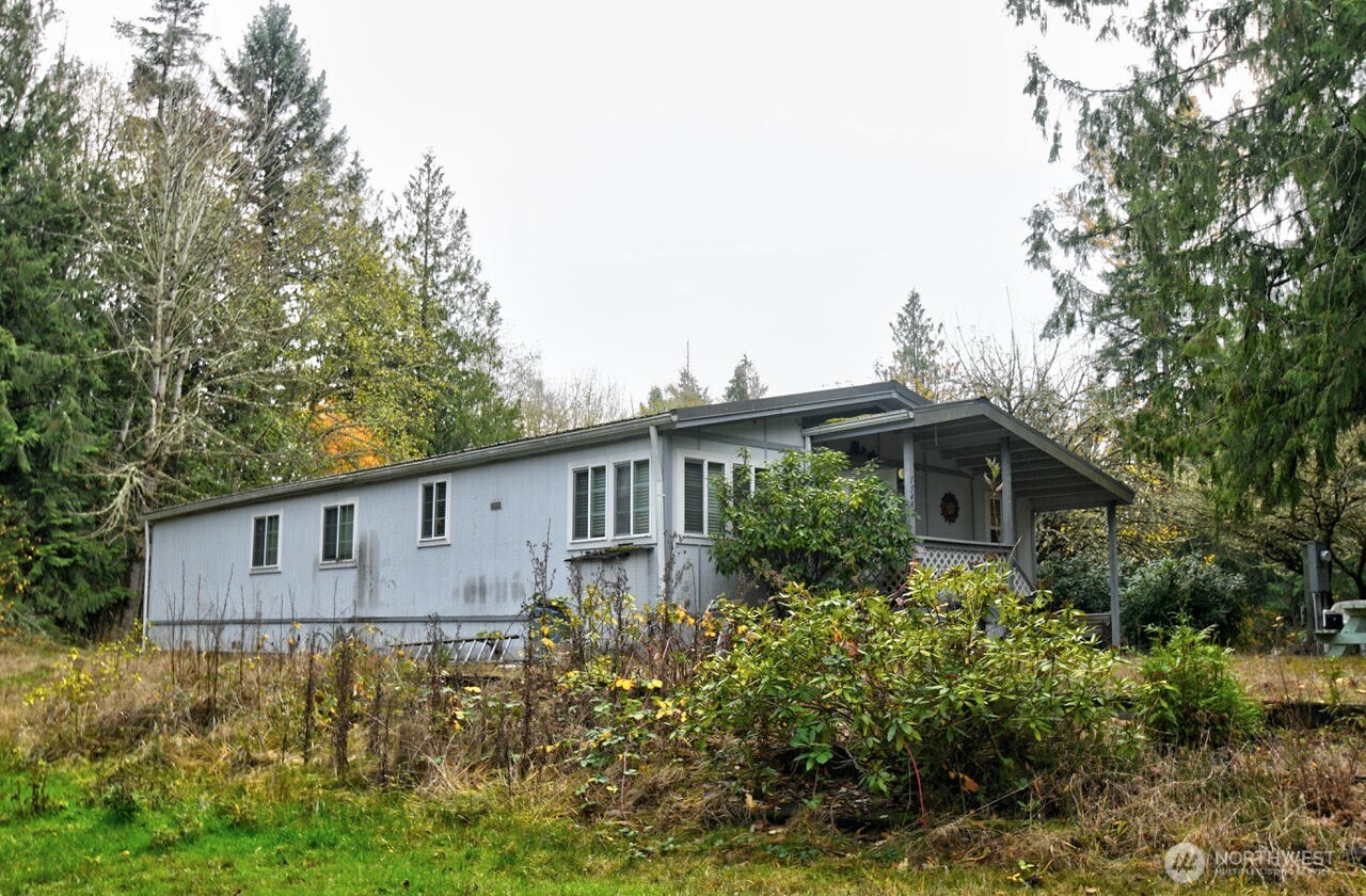 15442 Ursula Lane SE