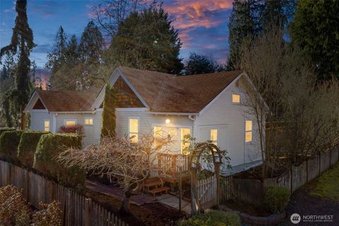 Photo of 402 W Galena Street, Granite Falls, WA 98252 (MLS # 2469830)