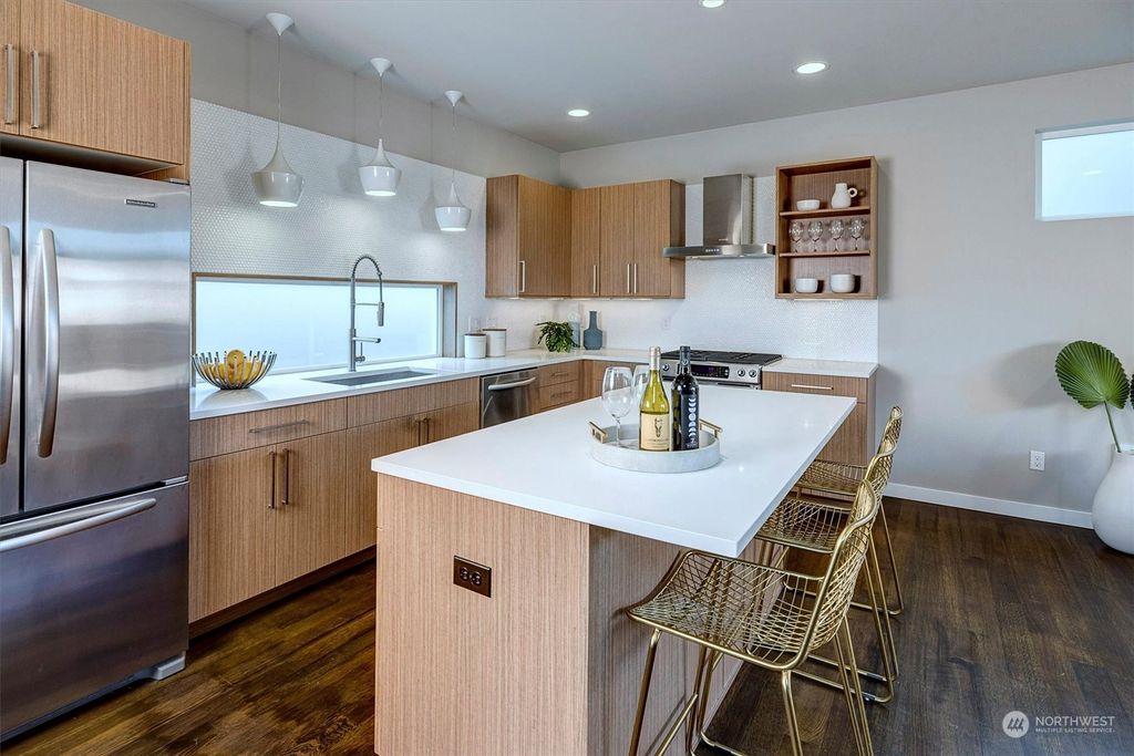 Photo of 8006 Ashworth Avenue N, Seattle, WA 98103 (MLS # 2240640)