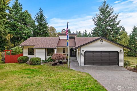 Photo of 200 SW 327th Place, Federal Way, WA 98023 (MLS # 2447025)